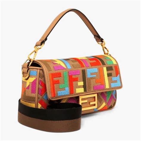 bolsa fendi 135 80044|fendi gold handbags.